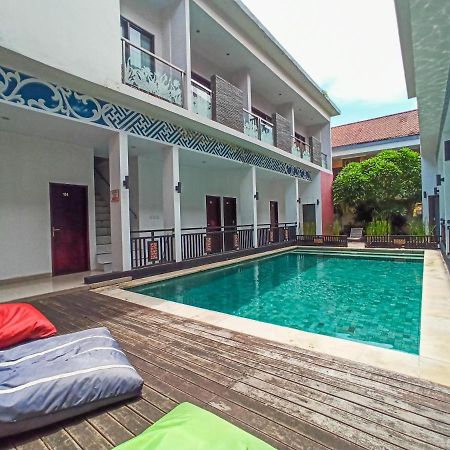 Rabasta Mahayana Kuta Hotel Бали Екстериор снимка